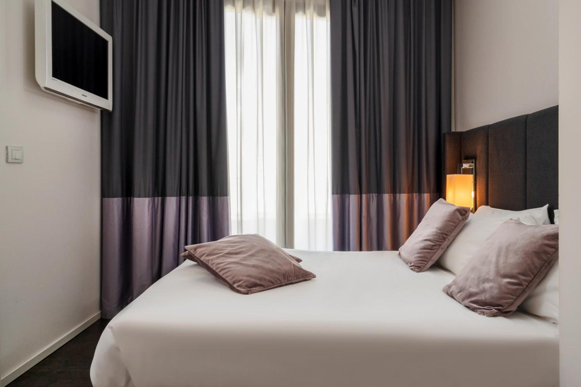 Hotel Ines Cattolica Luaran gambar